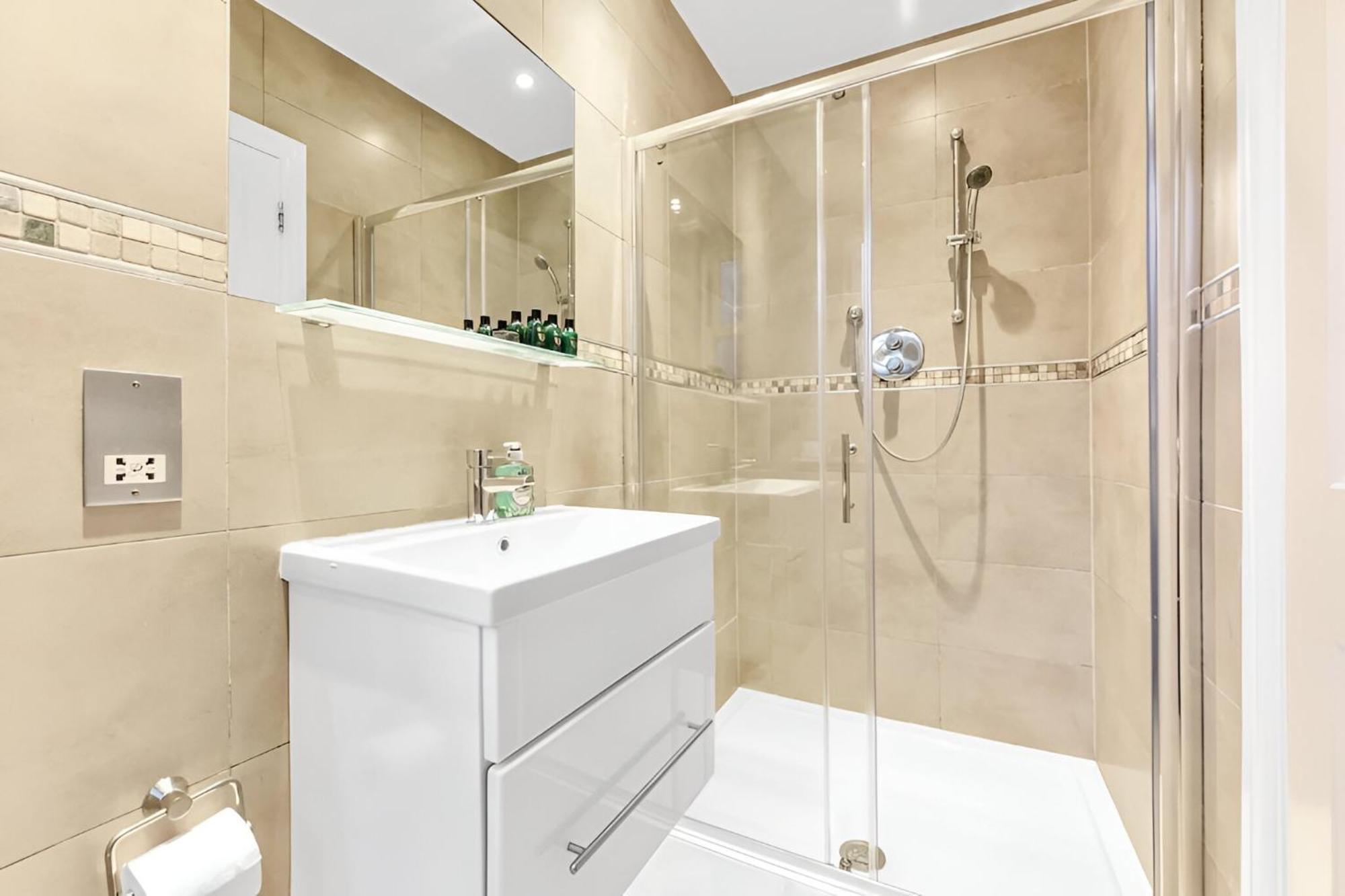 Sleek & Stylish Urban Escape-ideal For 3! Apartamento *